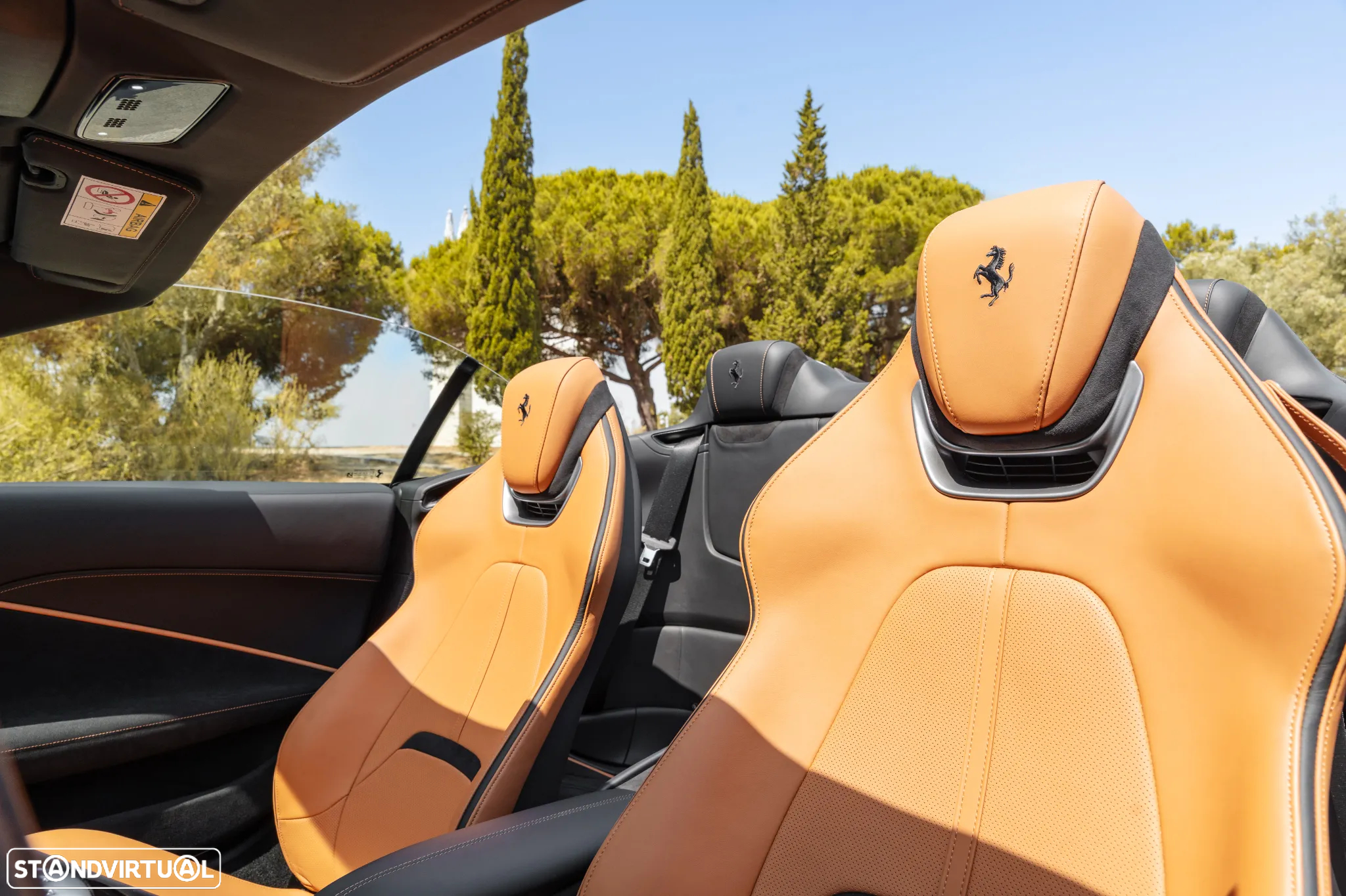 Ferrari Roma Spider - 25