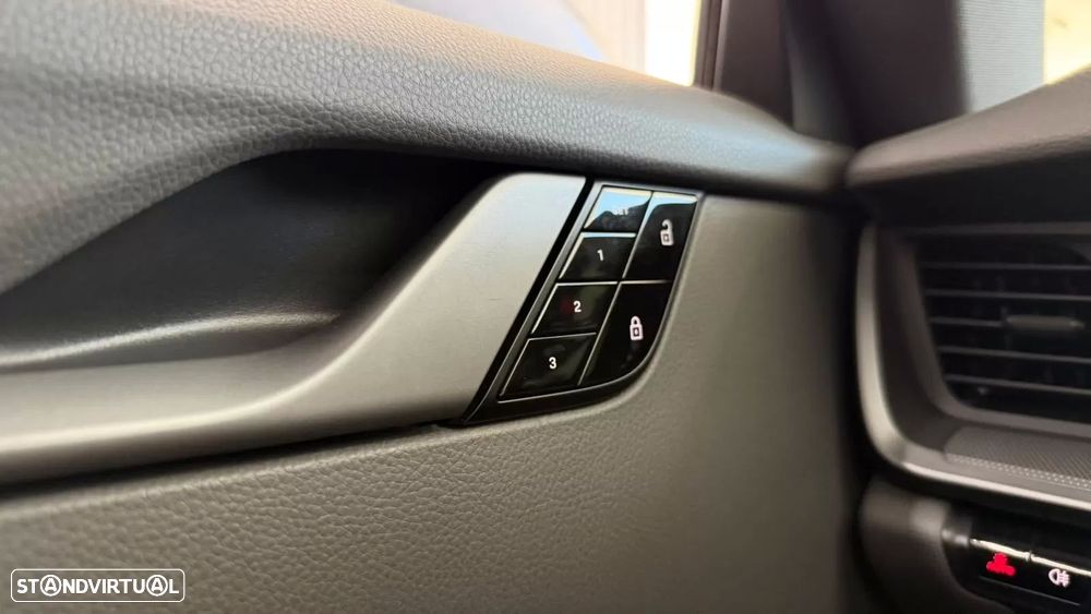 Porsche 911 (992) Carrera PDK - 20
