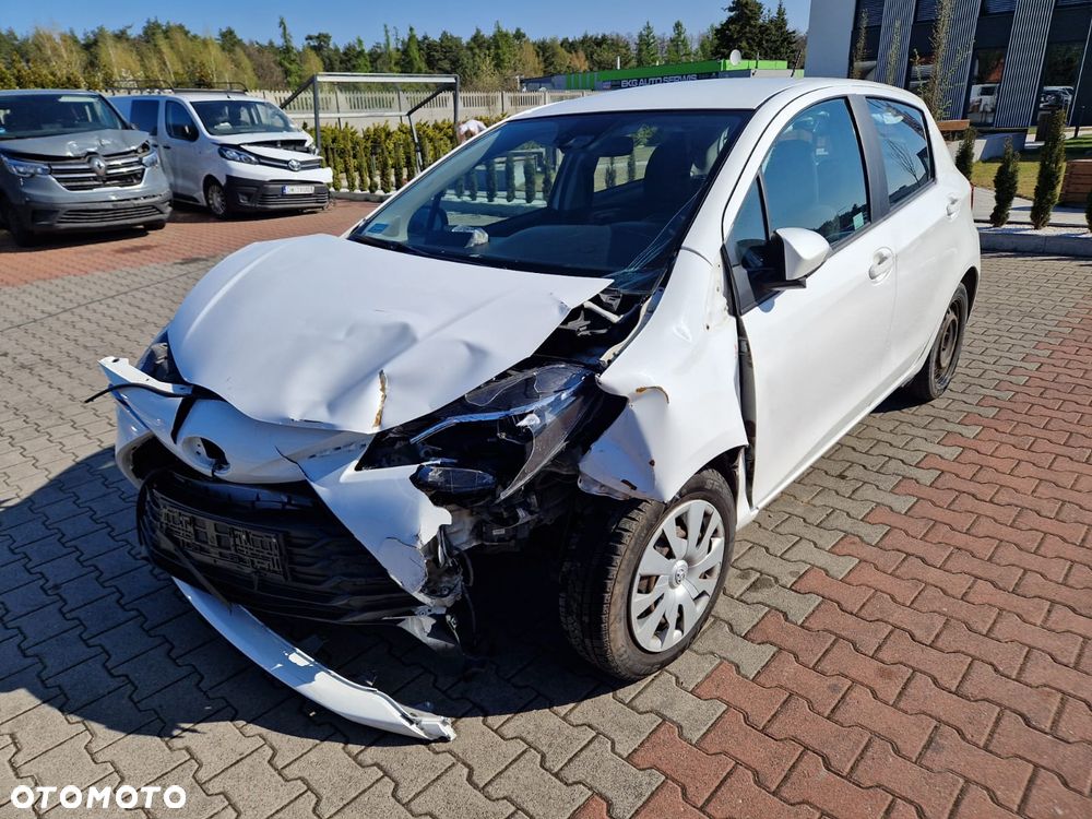 Toyota Yaris 1.5 Active - 6