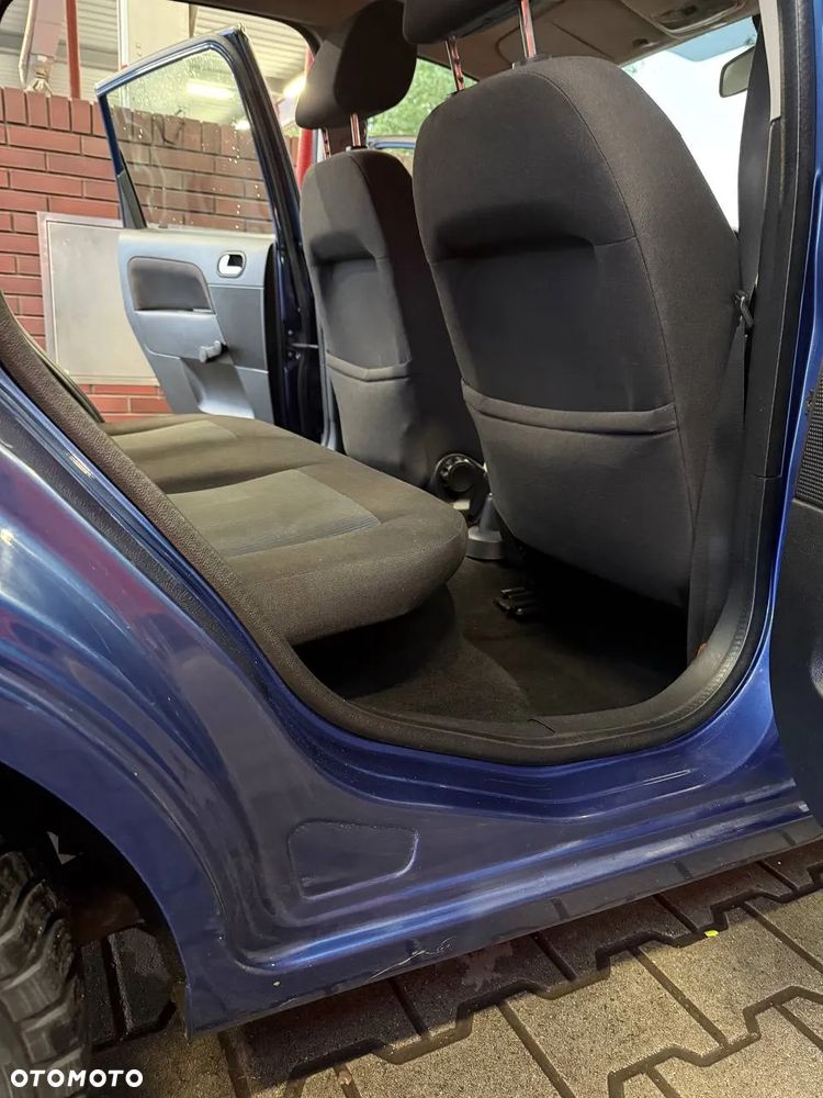 Ford Fiesta 1.4 Ambiente - 39