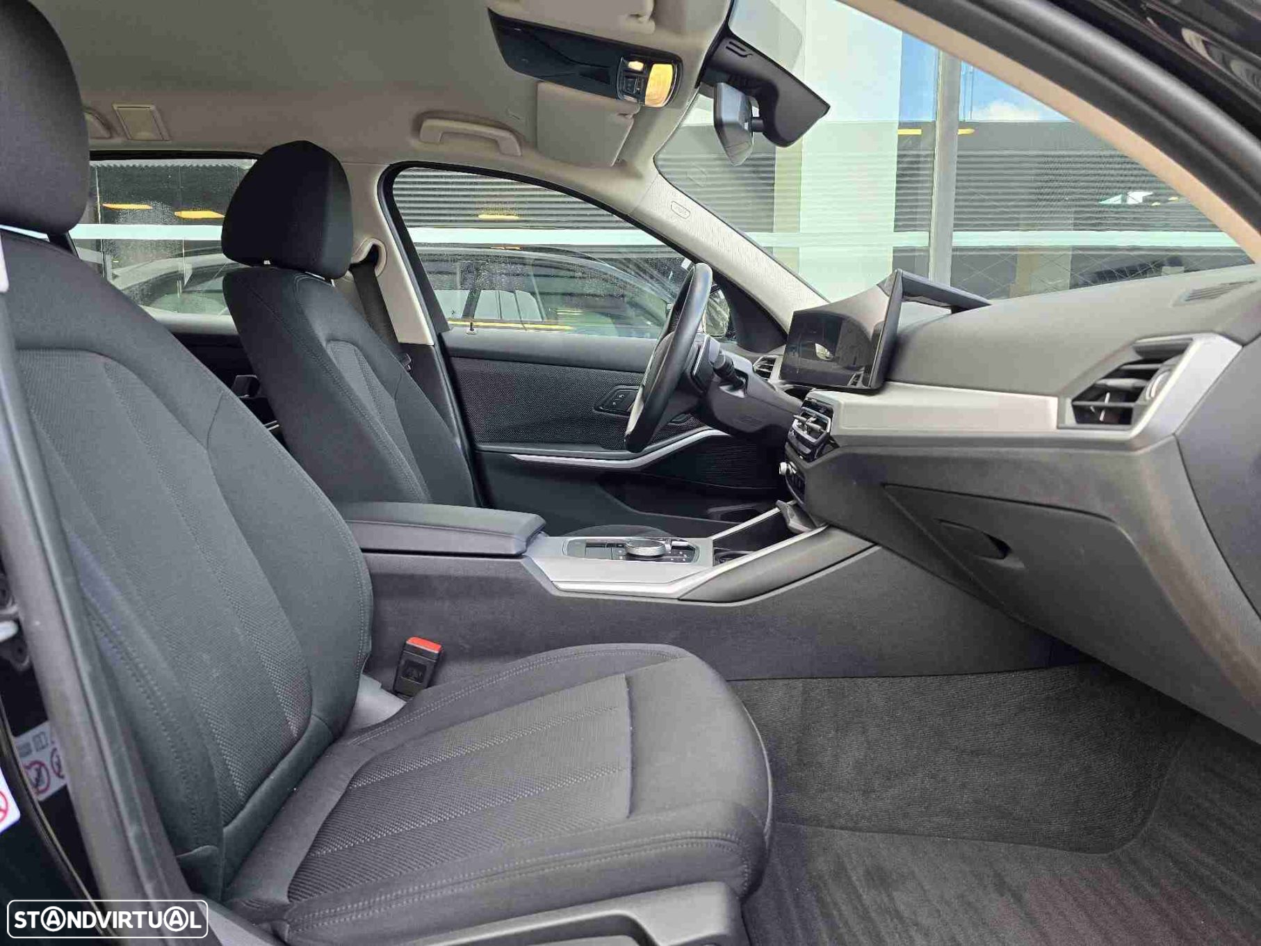 BMW 318 d Touring Auto - 8