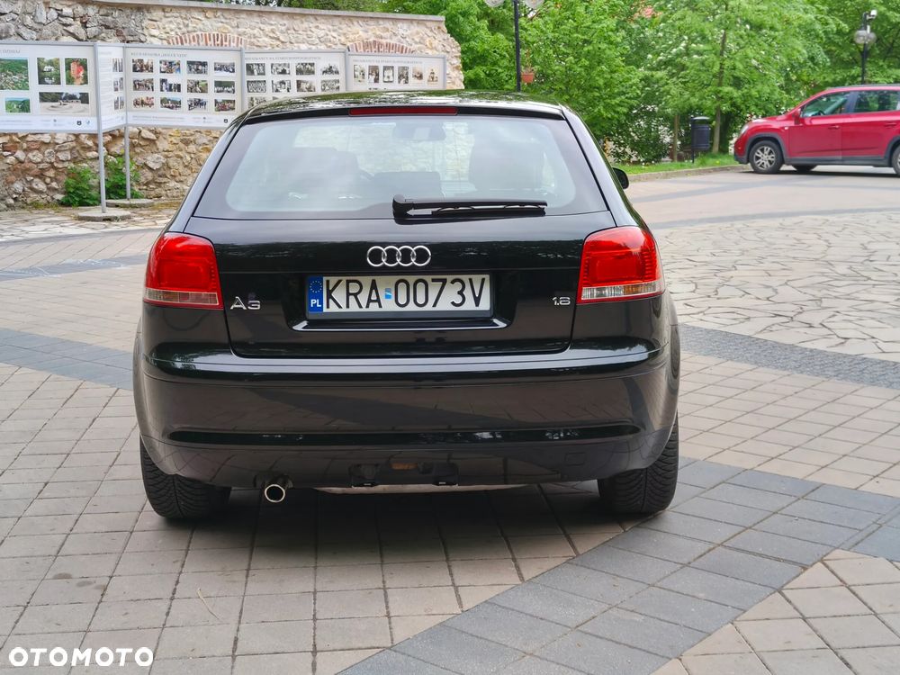Audi A3 3-drzwiowe 1.6 FSI Ambiente - 8