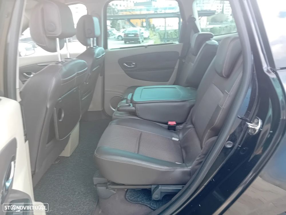 Renault Grand Scénic 1.5 dCi Dynamique S 7L - 12