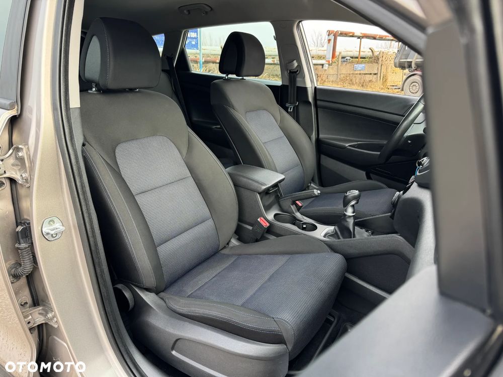 Hyundai Tucson blue 1.6 GDi 2WD Navi - 30