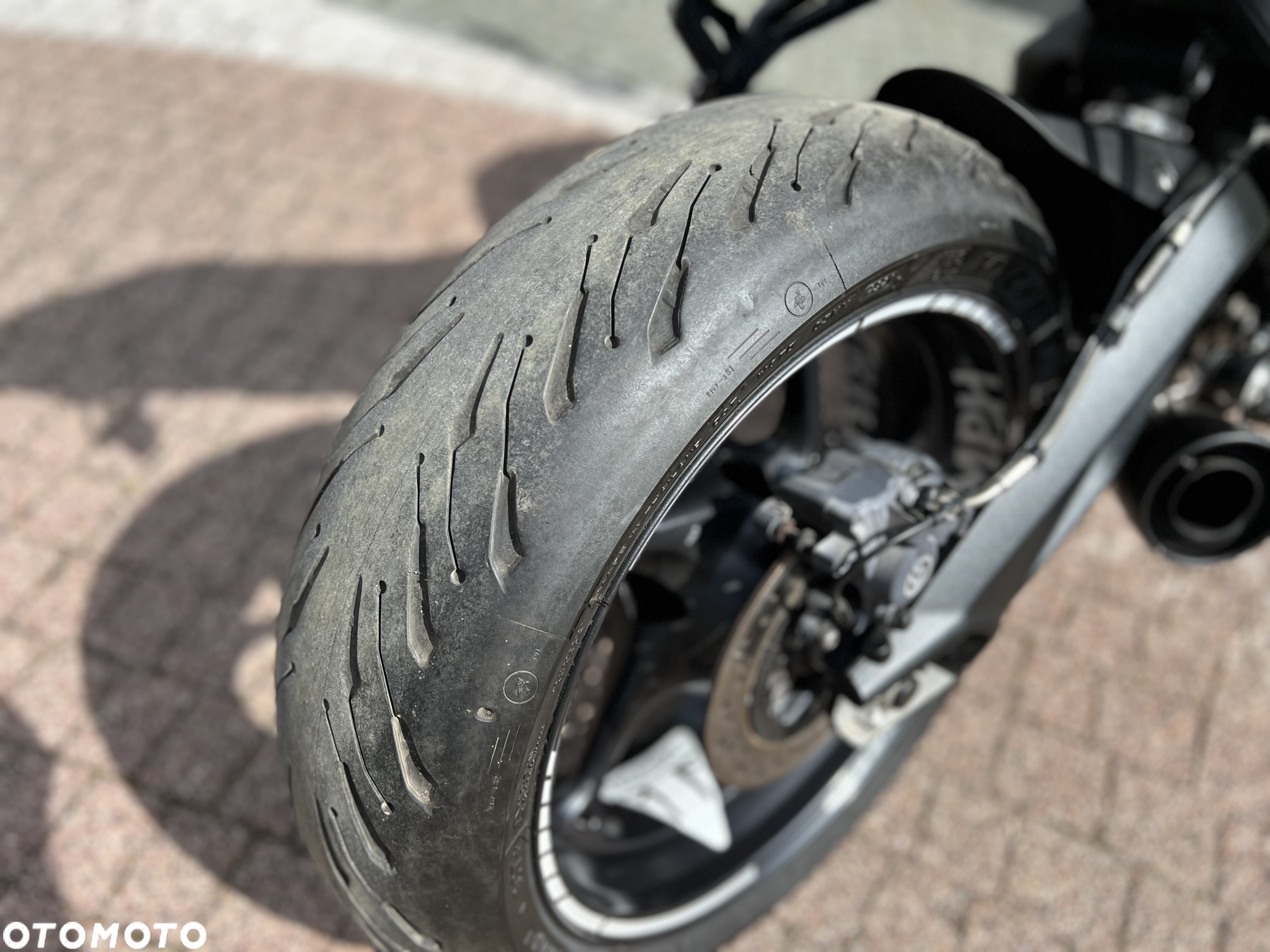 Triumph Street Triple - 13