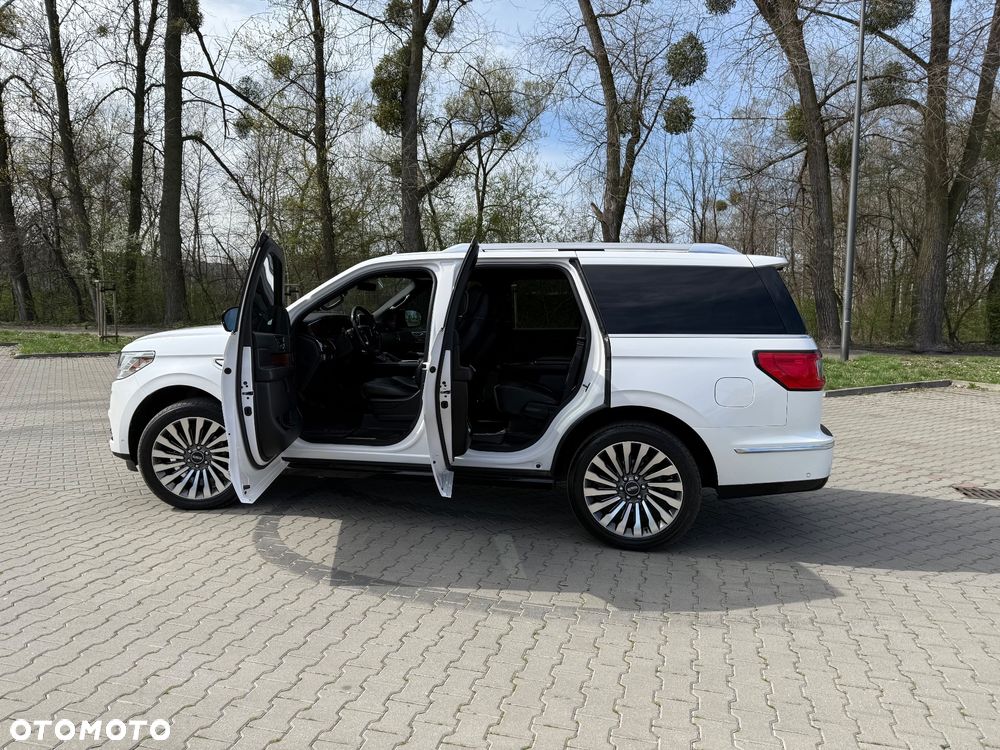 Lincoln Navigator - 32