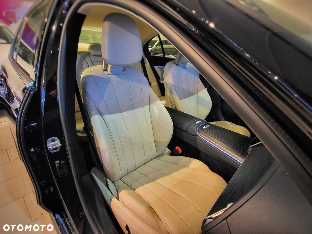 Mercedes-Benz Klasa E - 8