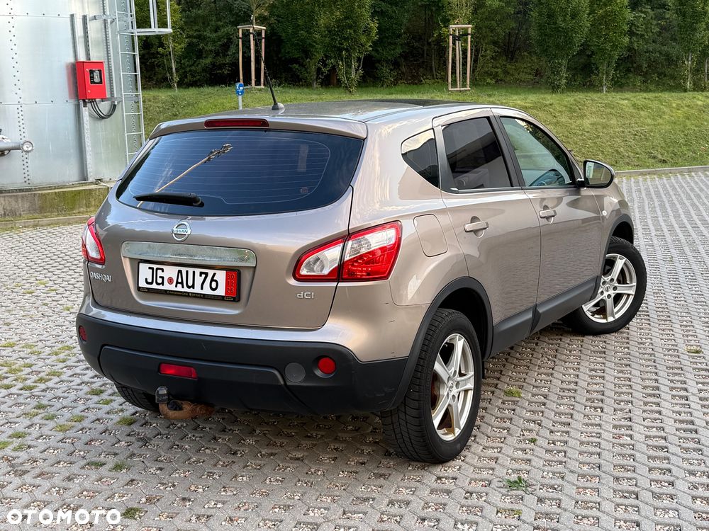 Nissan Qashqai - 11