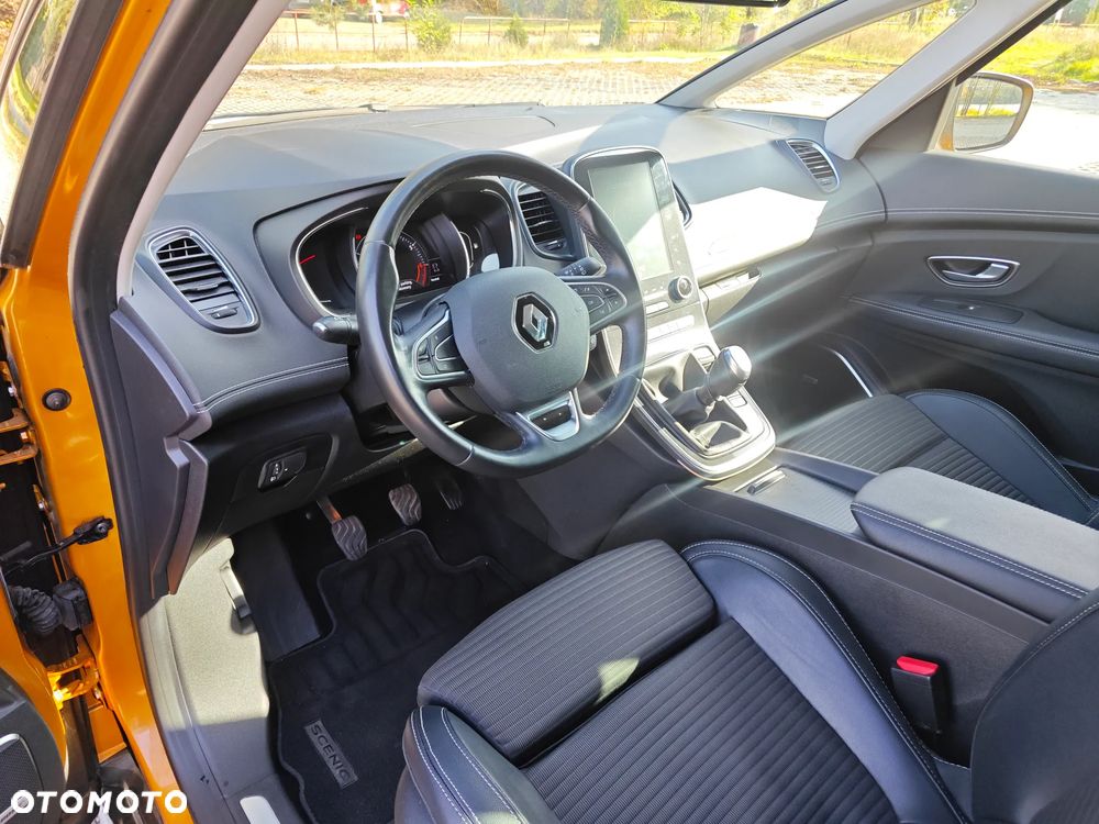Renault Scenic - 13