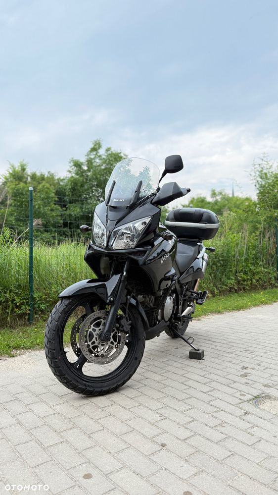 Suzuki V-STROM - 1