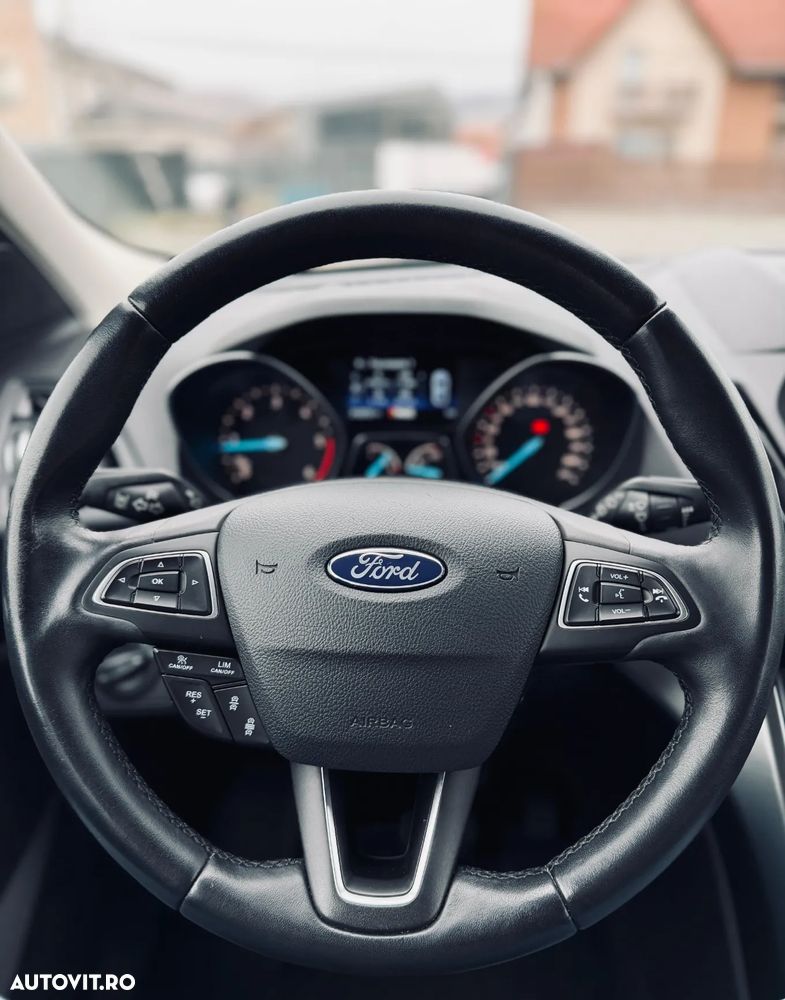 Ford Kuga 2.0 EcoBlue Aut. 4x4 COOL&CONNECT - 10