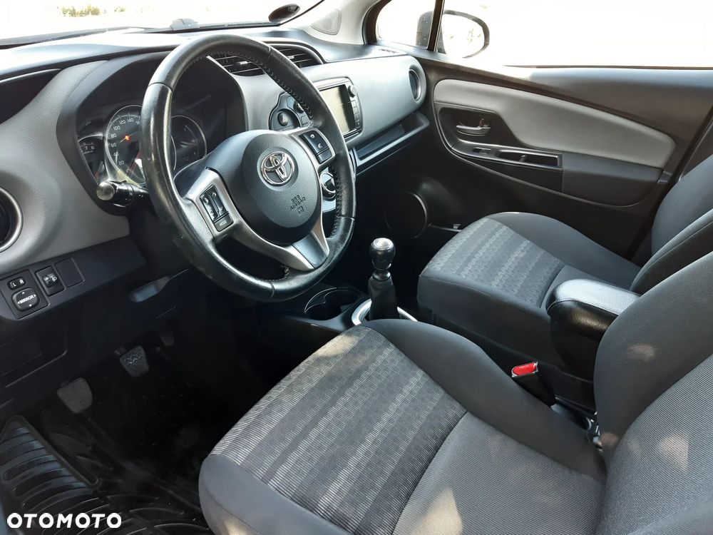 Toyota Yaris 1.33 Dynamic EU6 - 17