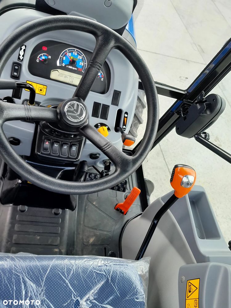 New Holland Boomer 35 - 8