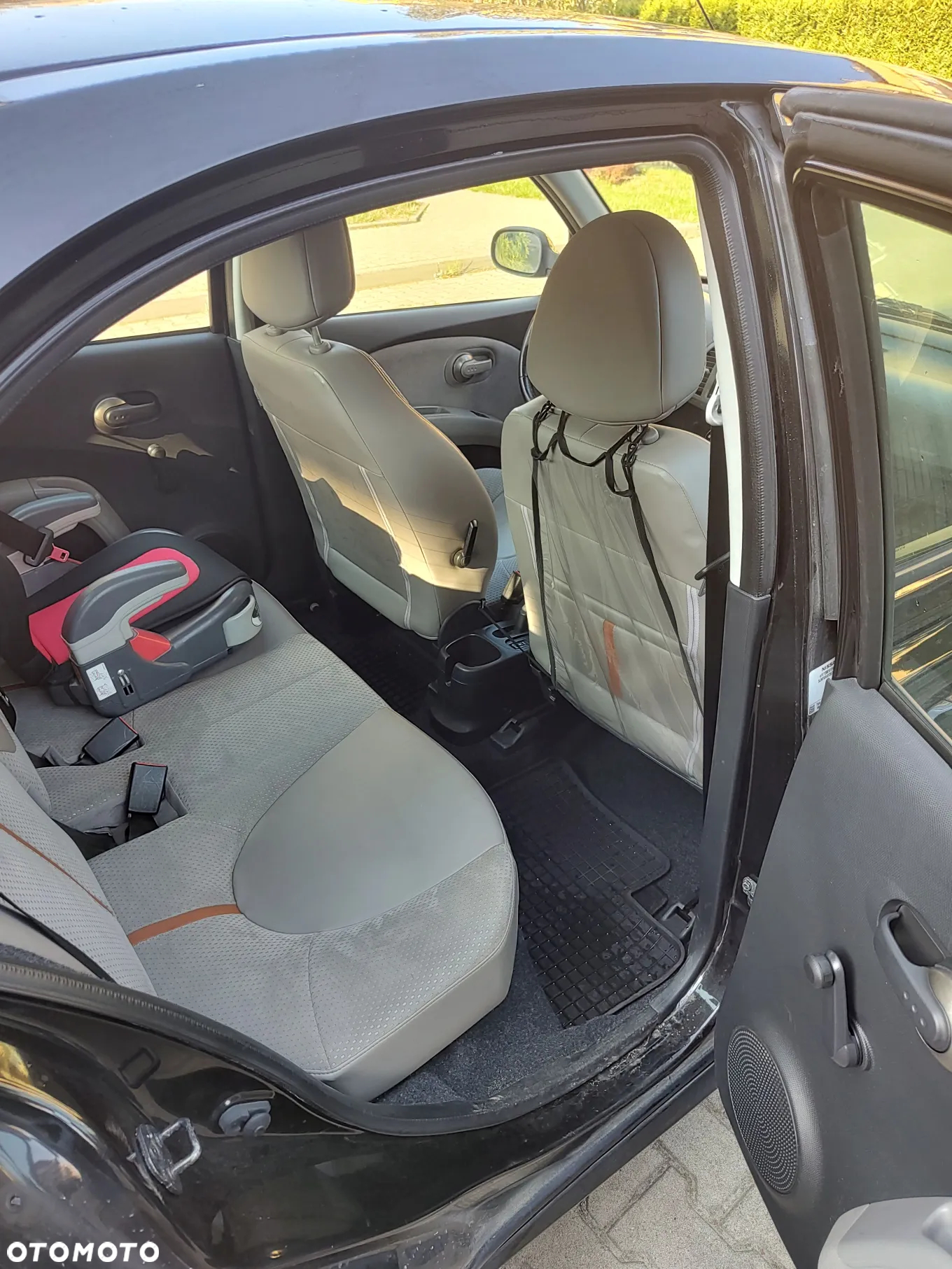 Nissan Micra 1.6 Active Luxury - 8