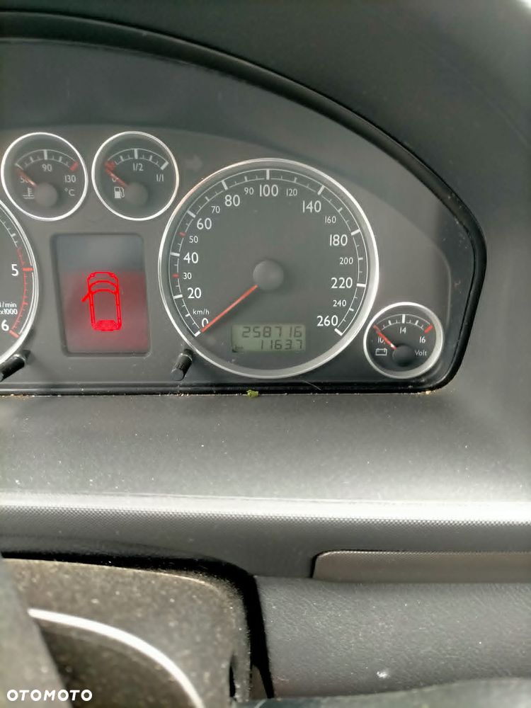 Volkswagen Sharan 2.0 TDI Comfortline - 6
