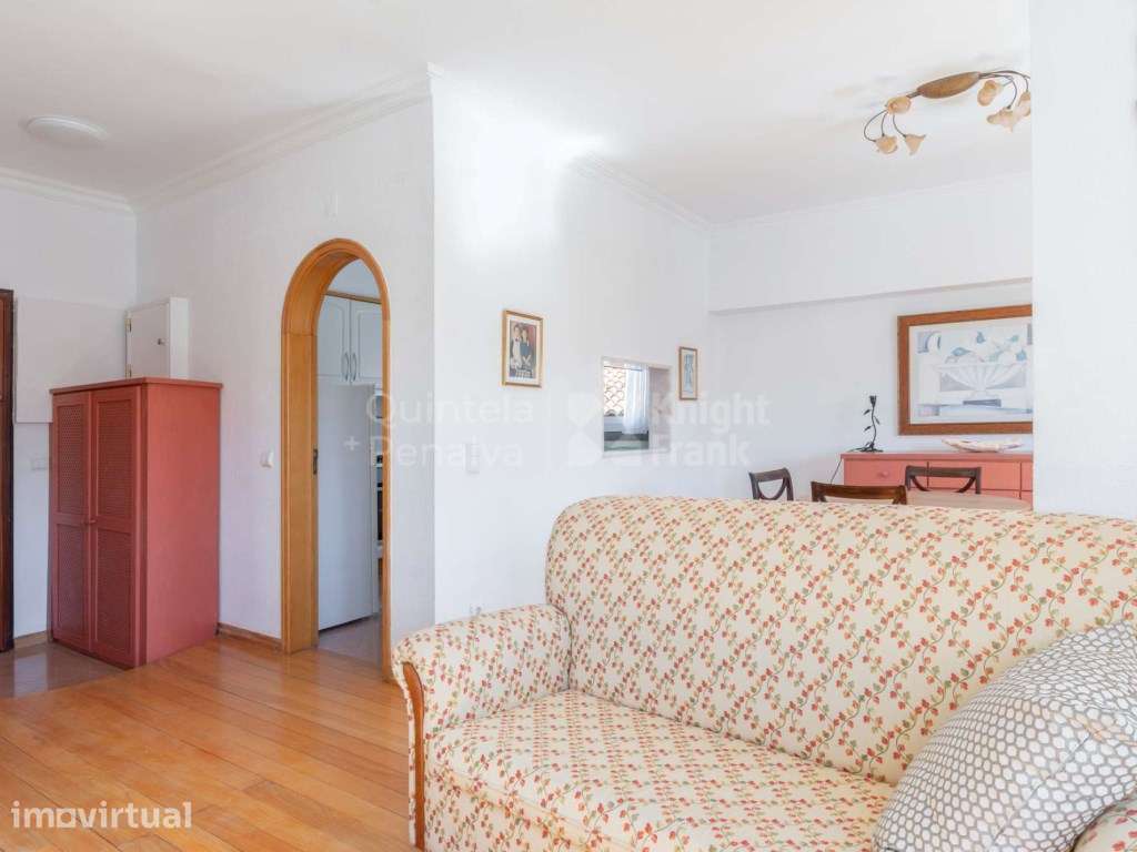 Apartamento T2 mobilado para arrendar no centro de Cascais - Grande imagem: 5/25