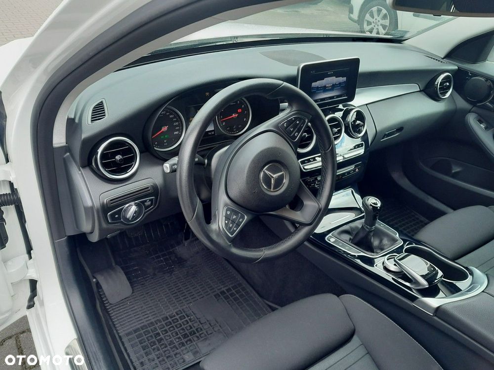 Mercedes-Benz Klasa C 180 - 15