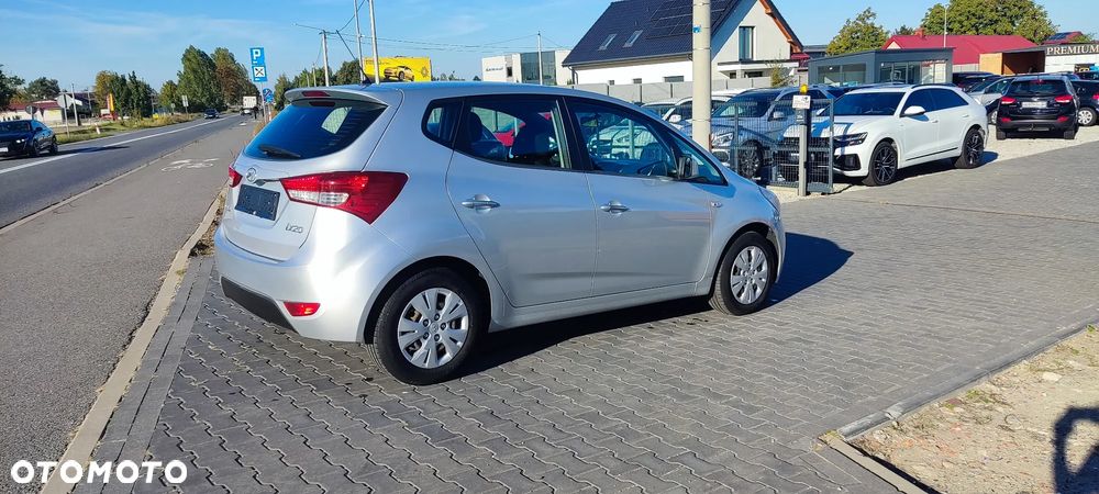 Hyundai ix20 - 7
