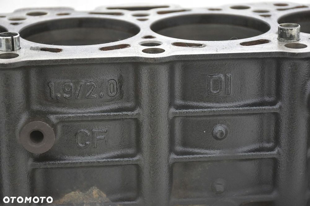 blok silnika vw audi 2.0tdibkd 038021cf - 10