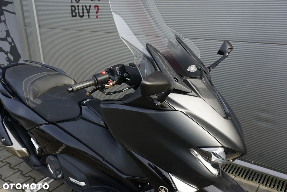 Yamaha Tmax - 12