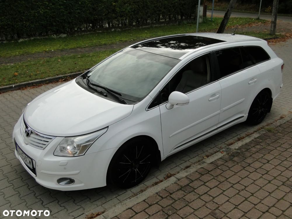 Toyota Avensis 2011 photo 3