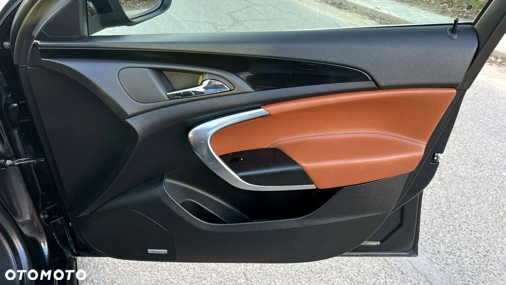 Opel Insignia 2.0 BiTurbo CDTI Sport - 28