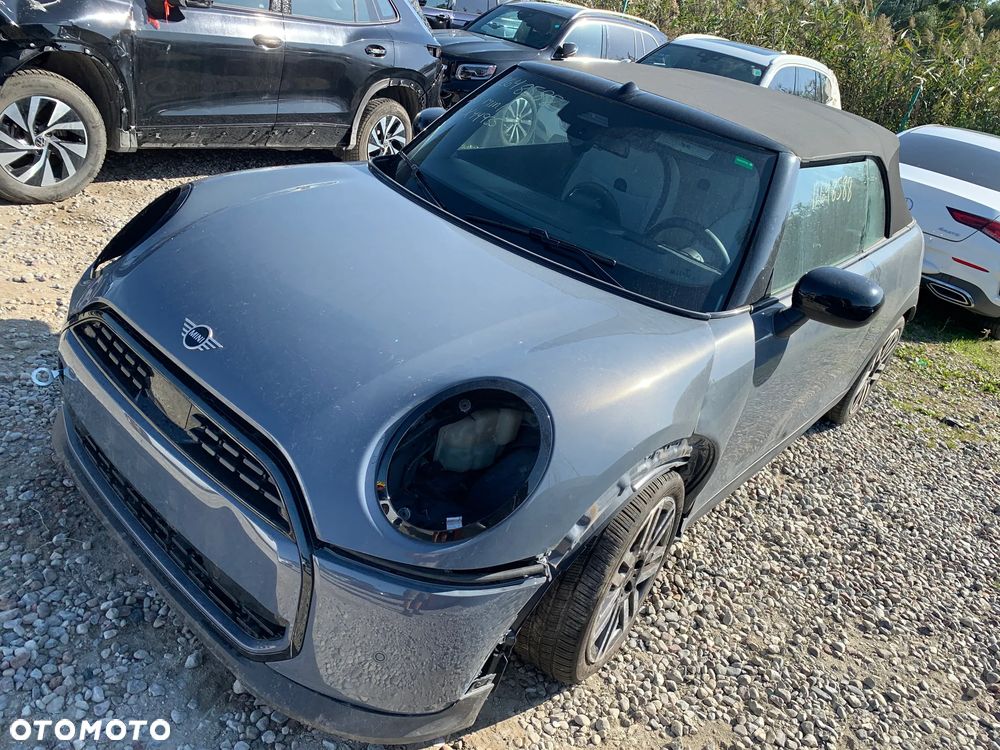 MINI Cooper C Favoured Trim - 3