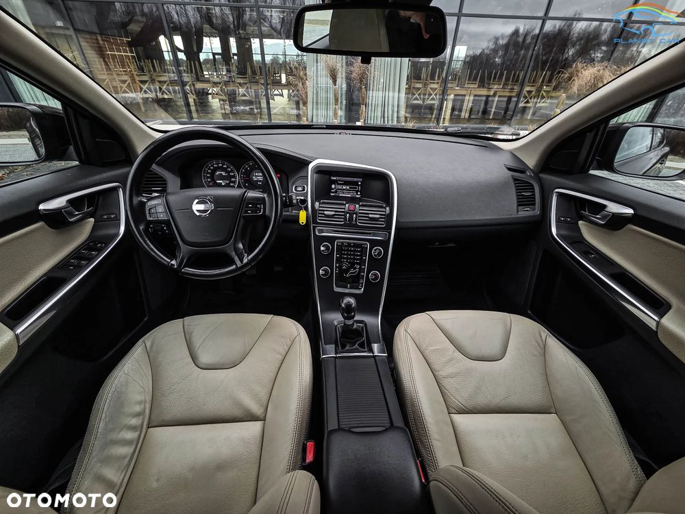 Volvo XC 60 D4 AWD Kinetic - 18