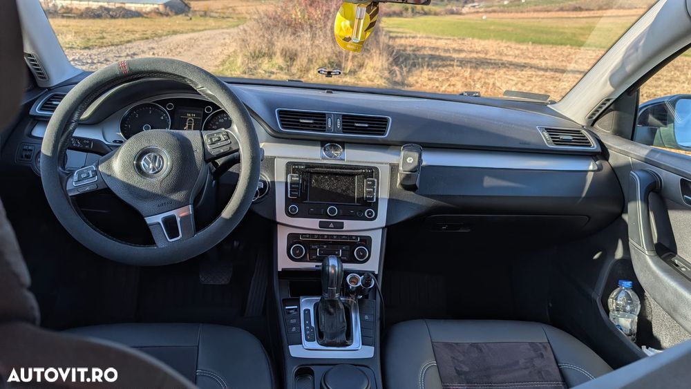 Volkswagen Passat 2.0TDI Comfortline DPF DSG - 3