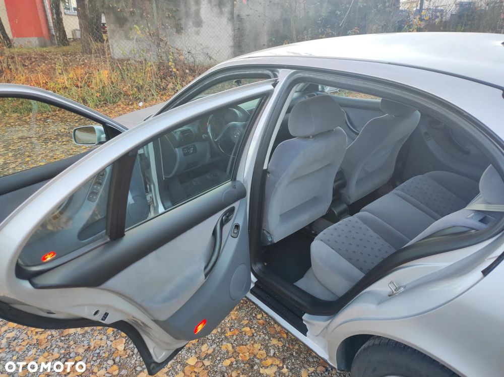 Seat Toledo 1.9 TDI Signo - 11