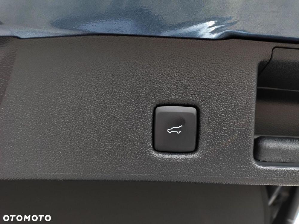 Ford Kuga 1.5 EcoBoost FWD ST-Line X - 35