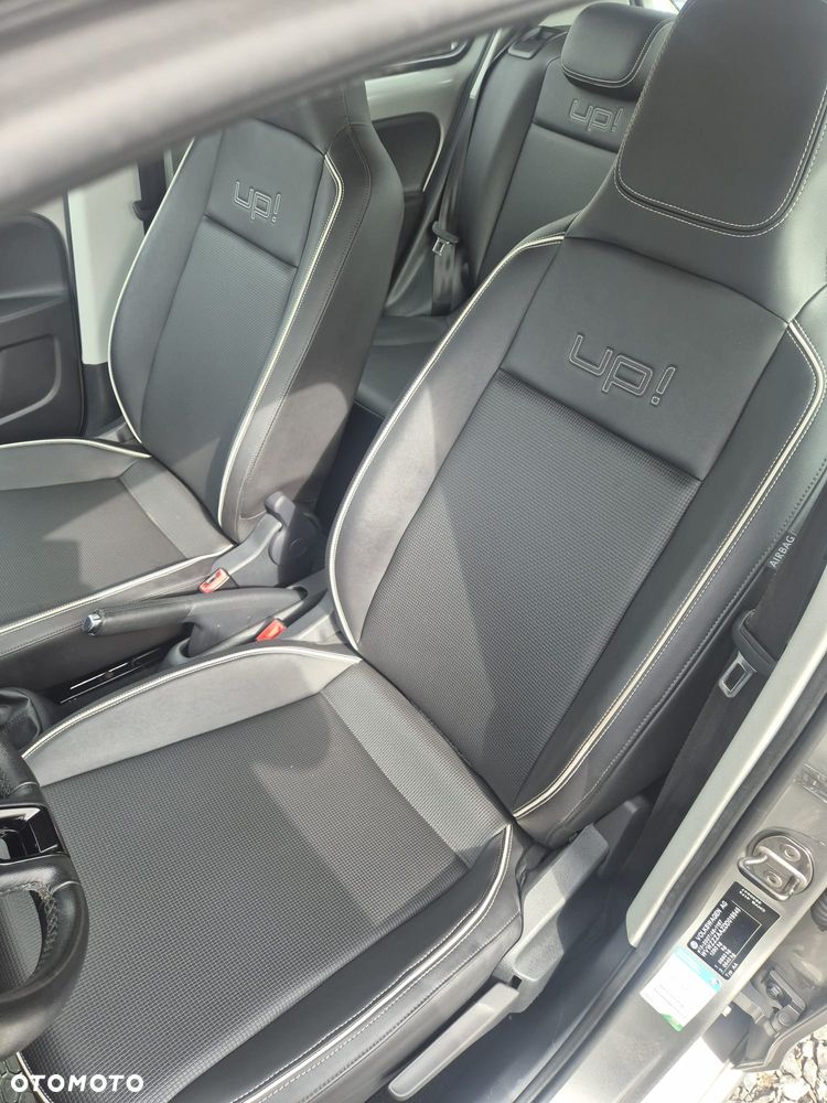 Volkswagen up! - 9