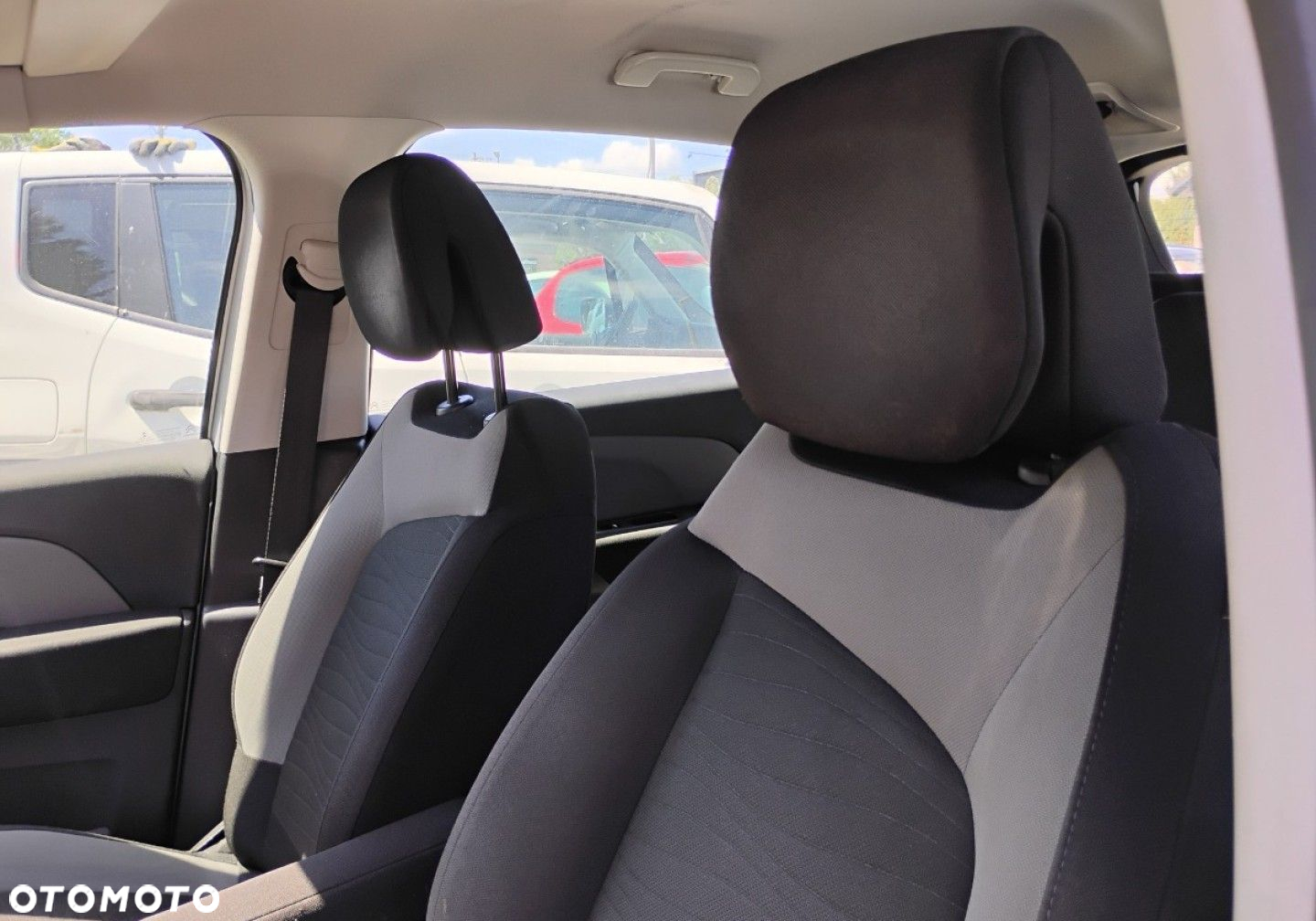 Citroën C4 Picasso - 9
