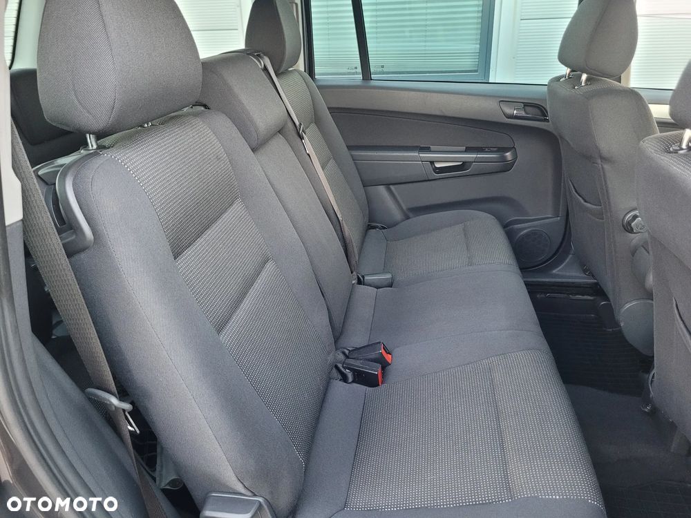 Opel Zafira 1.8 Sport - 31