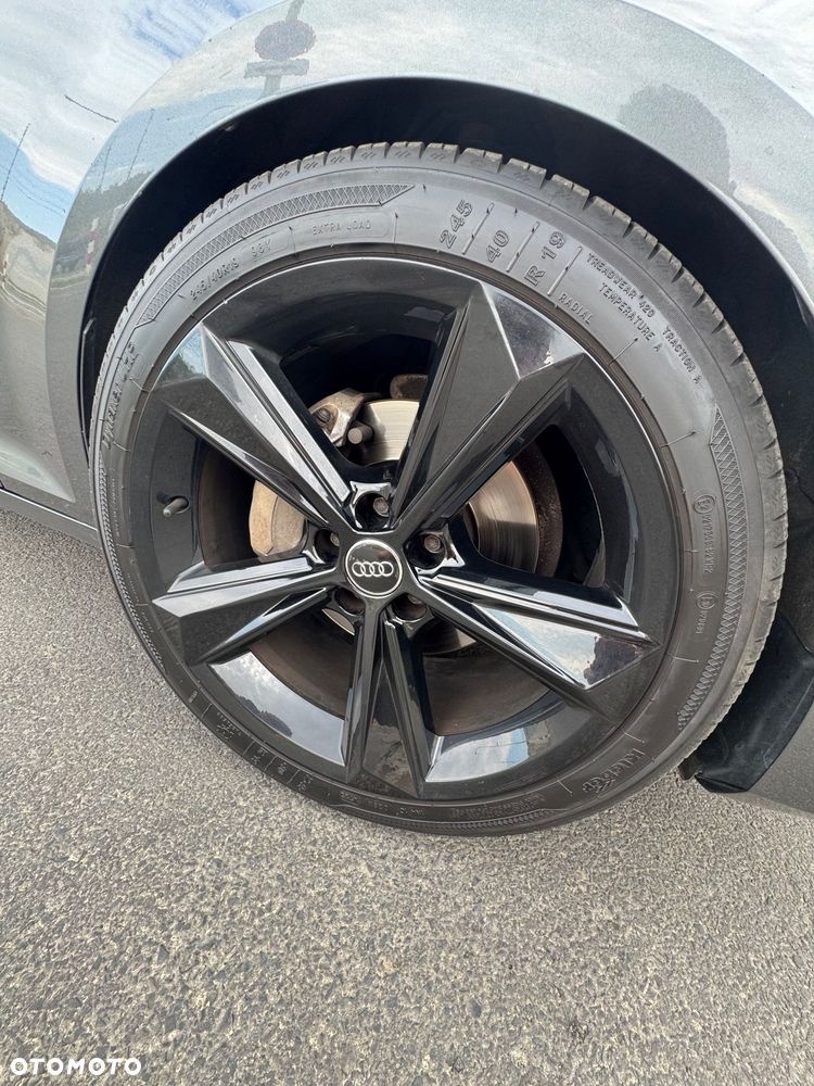 Audi A4 Avant 2.0 TDI S tronic - 26