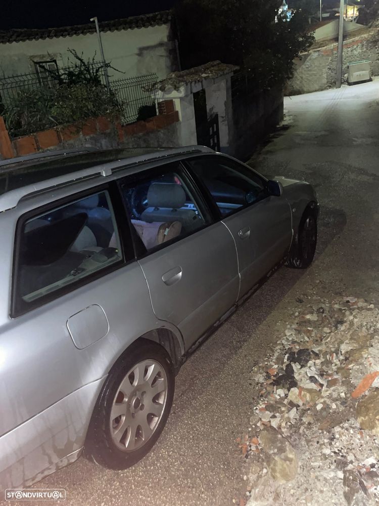 Audi A4 Avant 1.9 TDI Attraction - 3