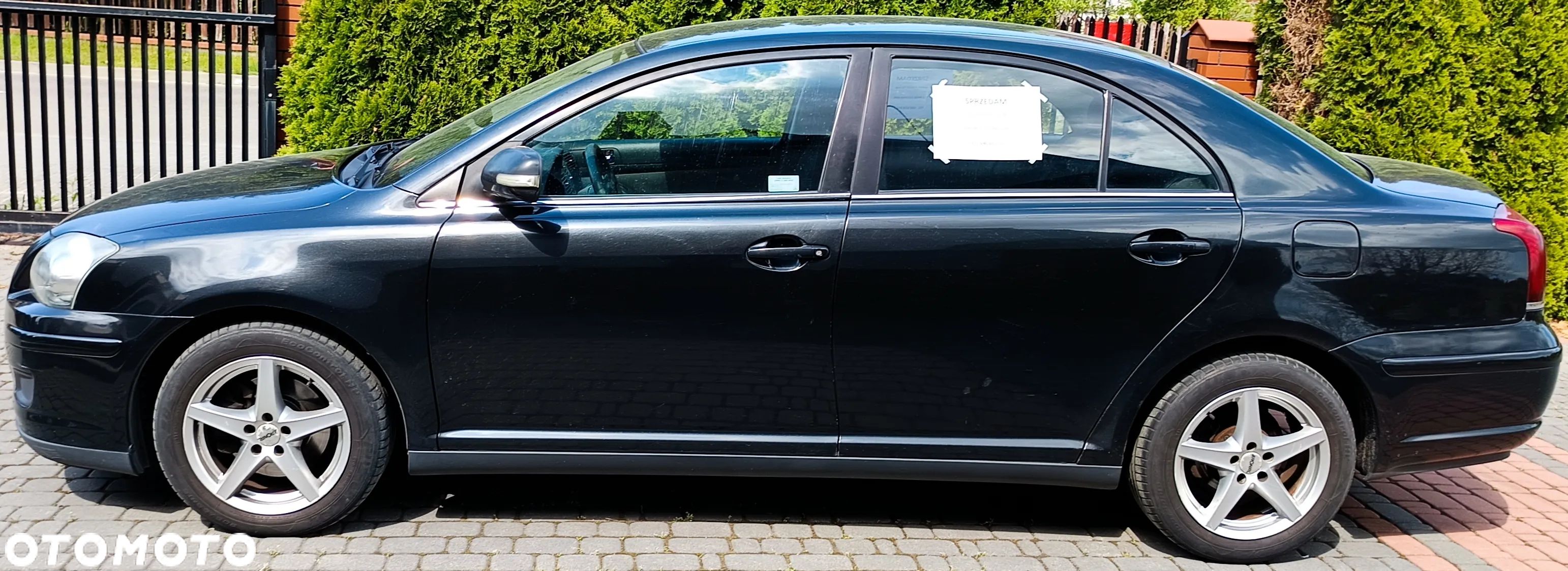 Toyota Avensis 2.0 D-4D Luna - 1