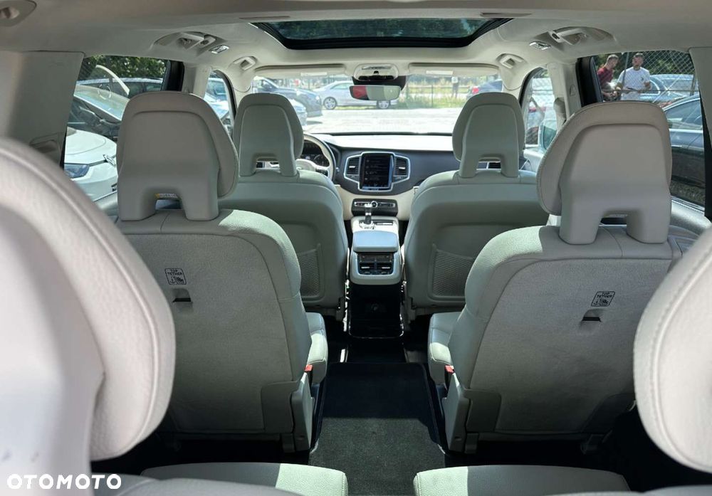 Volvo XC 90 - 29