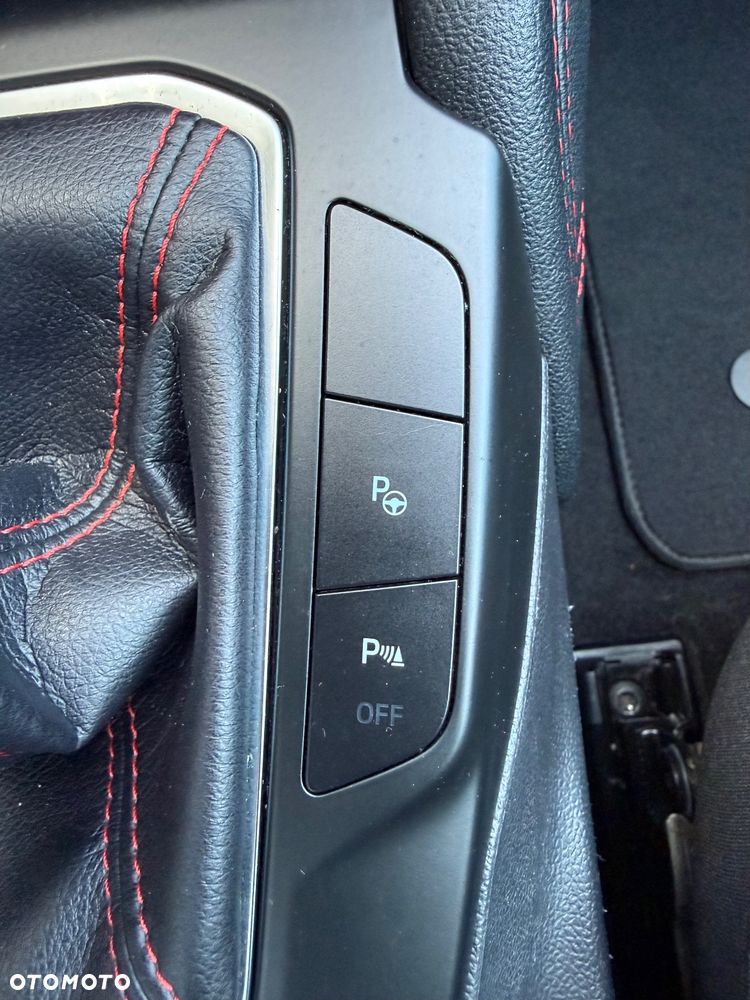 Ford Focus 1.5 EcoBoost STart-Stopp-System ST-LINE - 32