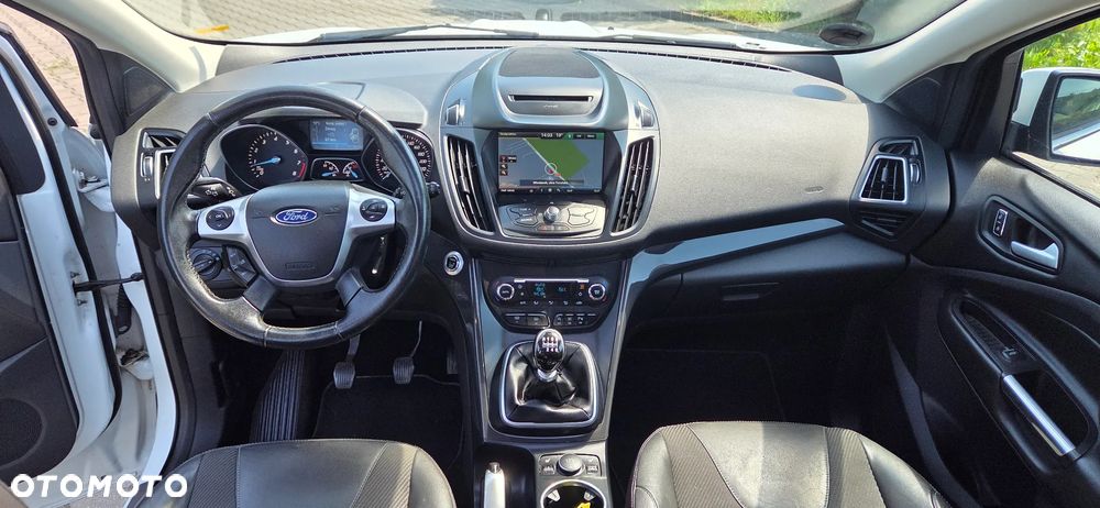 Ford Kuga 1.5 EcoBoost 2x4 Titanium - 15
