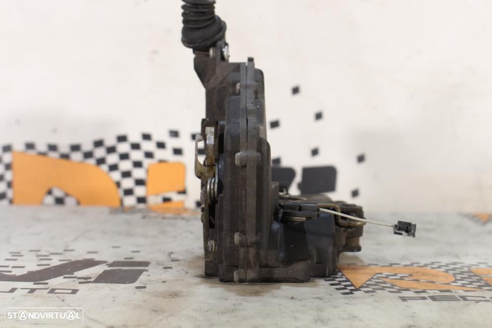 Fecho Da Porta Frente Direita Volkswagen Golf Iv (1J1)  3B2837016a / F - 4