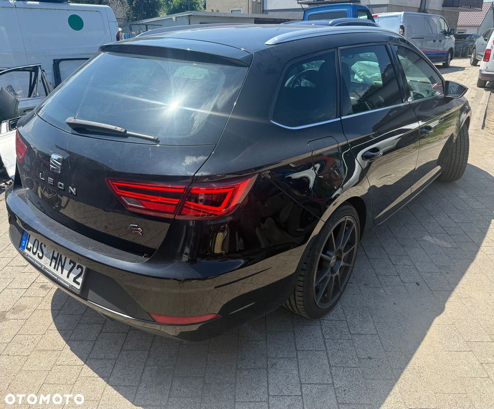 Seat Leon Sportstourer 1.8 TSI FR S&S DSG - 3