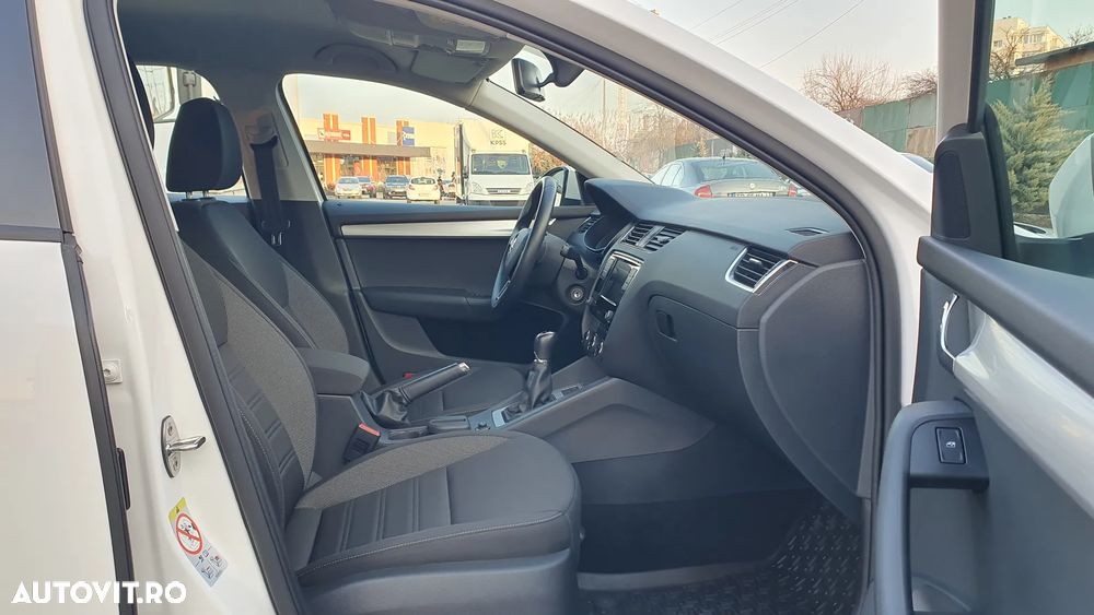 Skoda Octavia 1.6 TDI Style - 6