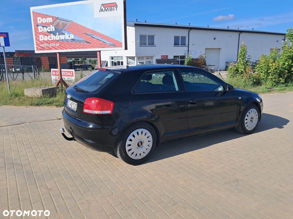 Audi A3 3-drzwiowe 1.6 Ambition - 4