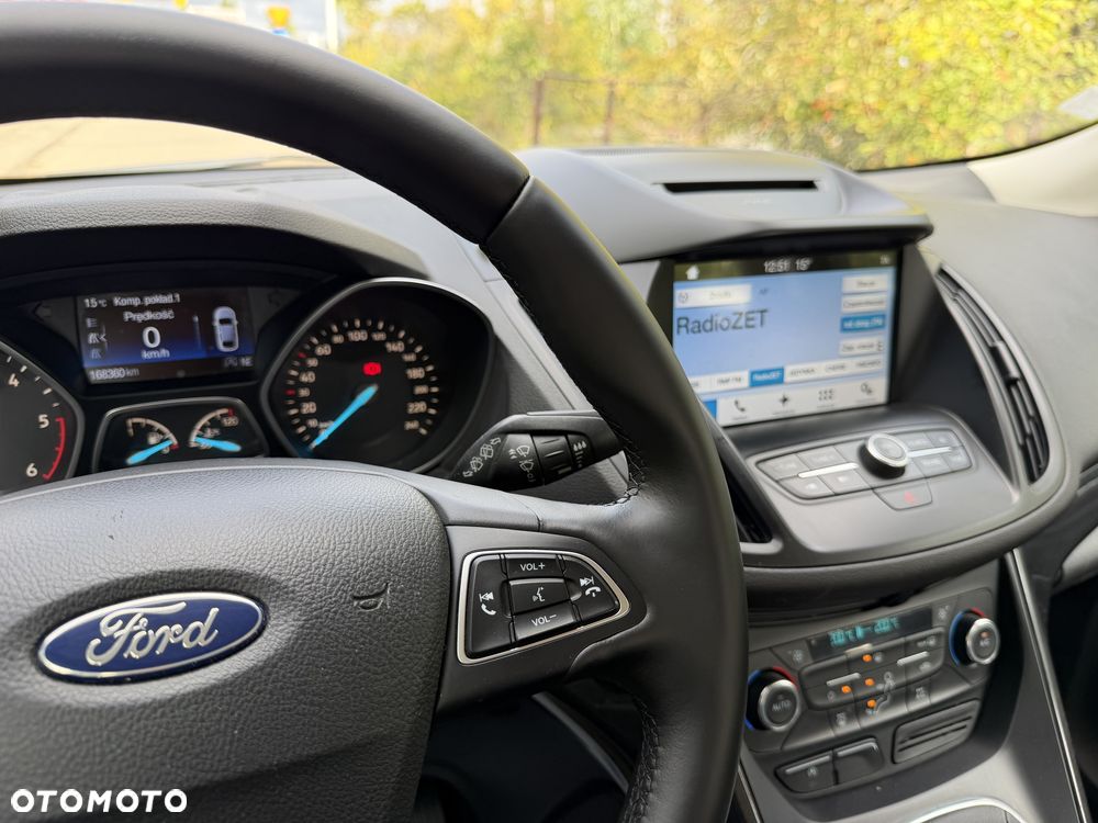 Ford Kuga 2.0 TDCi 2x4 Titanium - 18