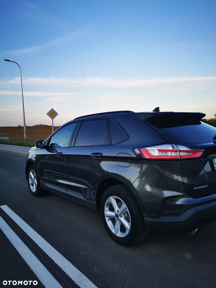 Ford Edge - 11