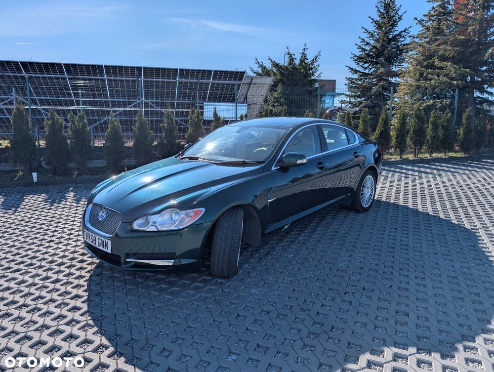 Jaguar XF 2.7 V6 D Luxury - 1
