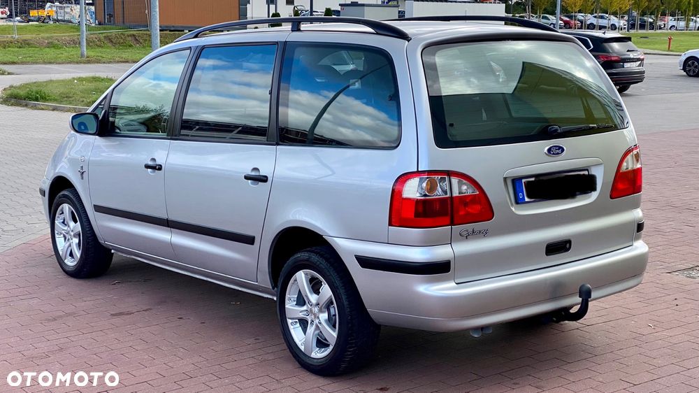 Ford Galaxy - 11