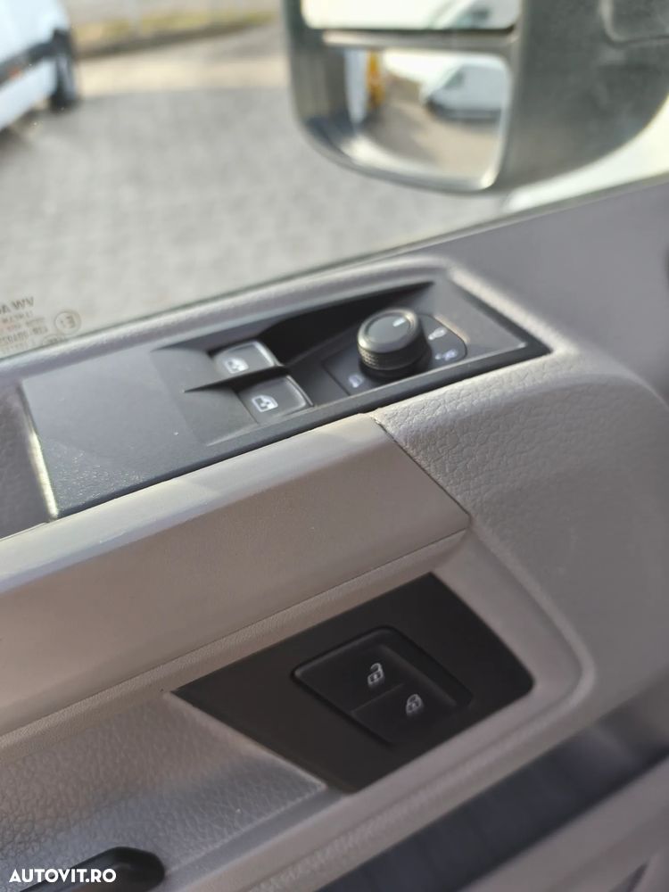 Volkswagen Crafter - 11