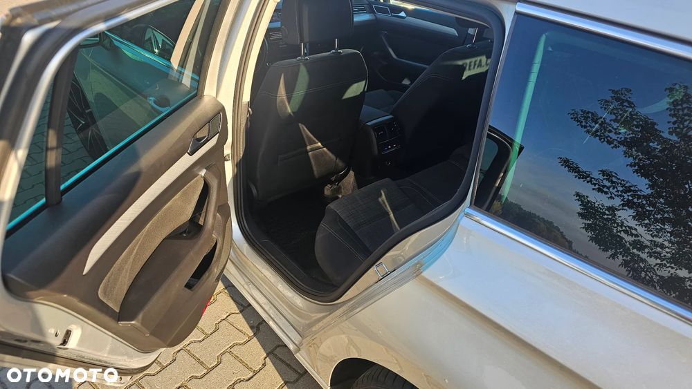 Volkswagen Passat 2.0 TDI BMT SCR Comfortline DSG7 - 11